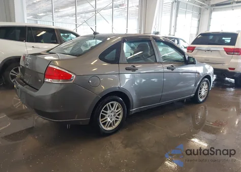 2010 Ford Focus Se z USA, uszkodzony, nr VIN 1FAHP3FN0AW150889